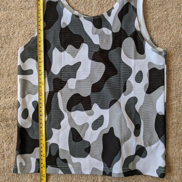 XS Cow Print Yoga Gym Workout Outfit Tank Top Biker Short Set Black Gray White - Picture 9 of 16